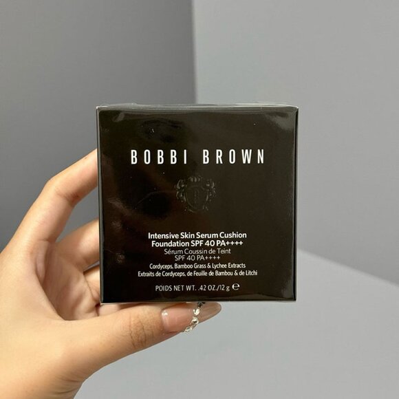 Bobbi Brown Cordyceps Glowing Air Cushion Women's